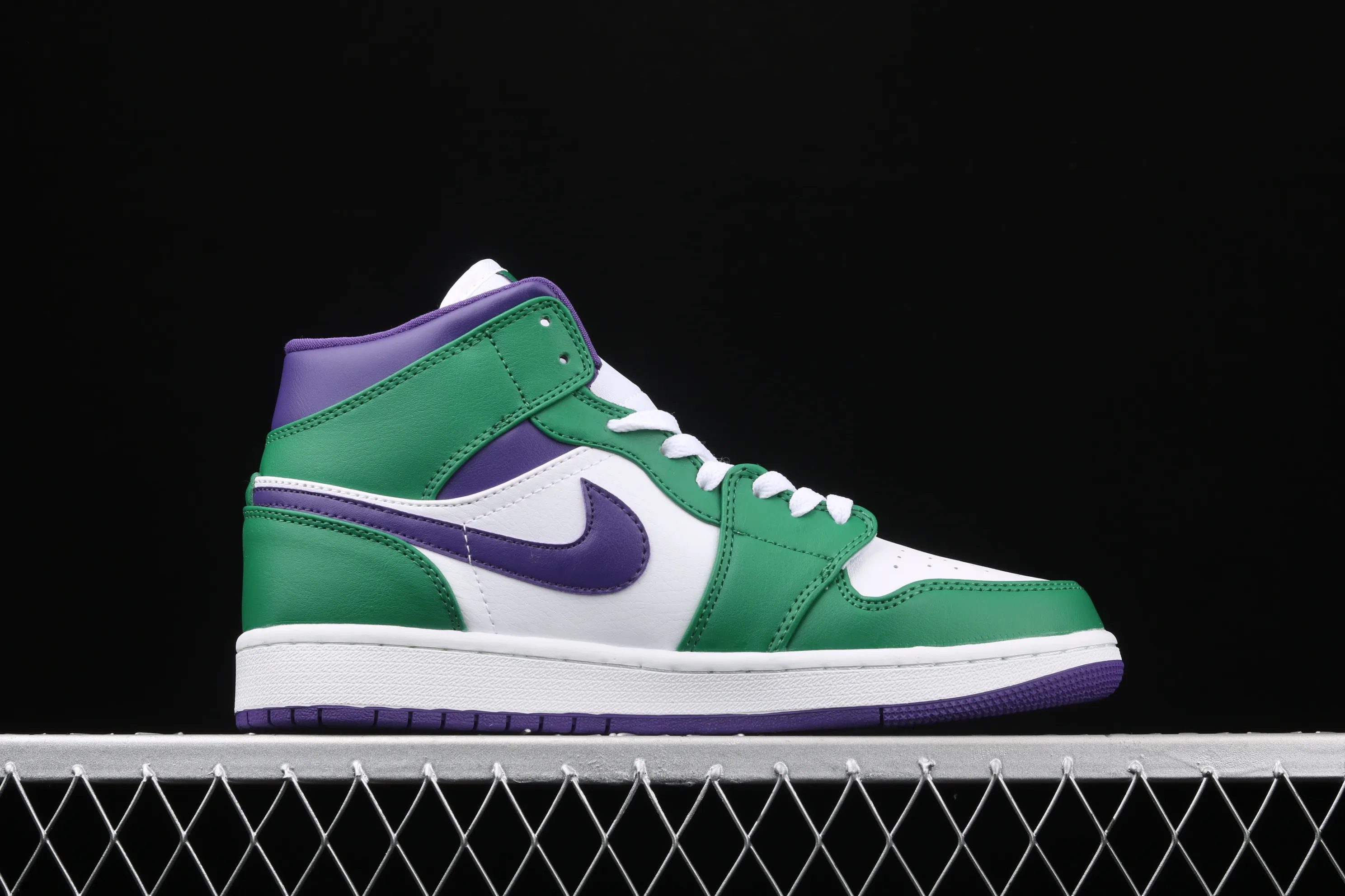 All Categories Air Jordan Jordan Series Basketball Shoes Air Jordan 1 Mid Air Jordan 1 Mid "Hulk" AJ1 Joe 1 Hulk White Purple Green Mid-top Classic Retro Cultural Leisure Sports Basketball Shoes 554724-300